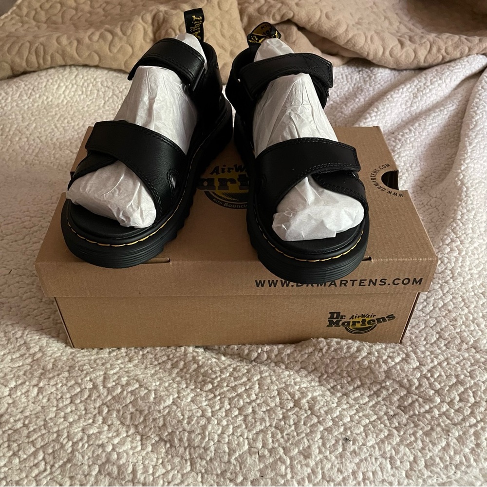 Doc marten sandals